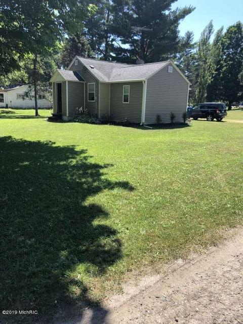 159 S State St, Hesperia, MI 49421 photo 2