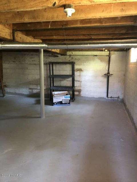 159 S State St, Hesperia, MI 49421 photo 17