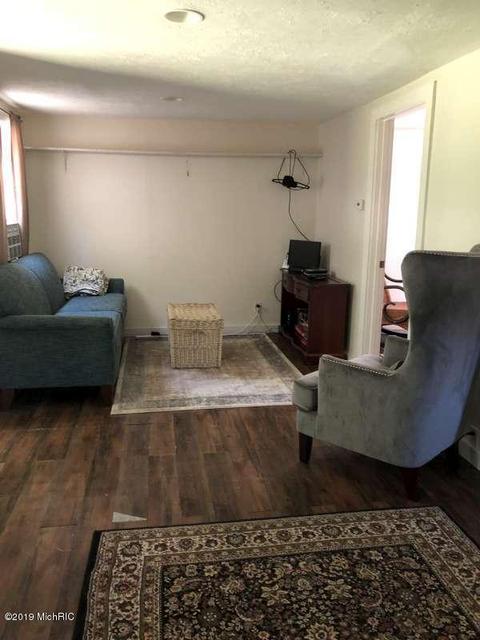159 S State St, Hesperia, MI 49421 photo 5