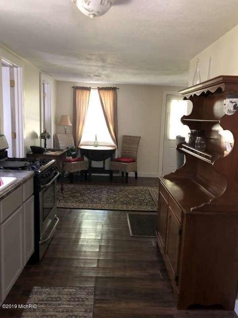 159 S State St, Hesperia, MI 49421 photo 6