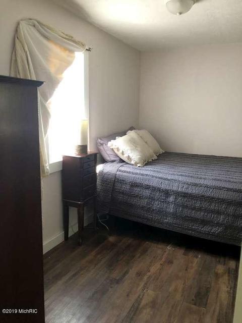 159 S State St, Hesperia, MI 49421 photo 11