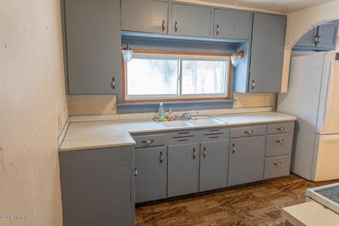 13455 Augusta Dr, Augusta, MI 49012 photo 5