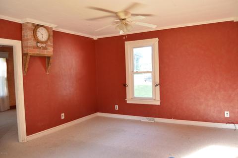 894 E Michigan Ave, Marshall, MI 49068 photo 10