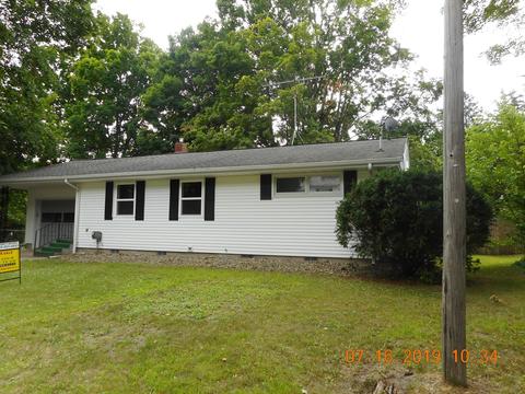 222 Bradford, Stanton, MI 48888 photo 2
