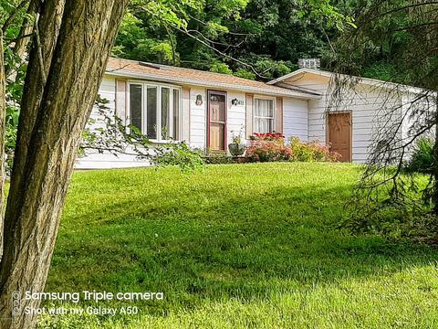 8472 Third St, Onekama, MI 49675 photo 5