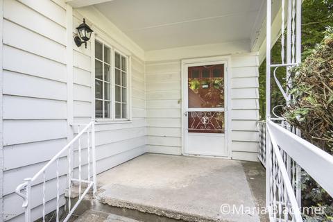 1040 N State St, Ionia, MI 48846 photo 6
