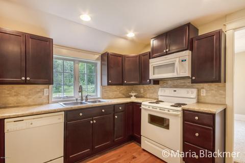 1040 N State St, Ionia, MI 48846 photo 14