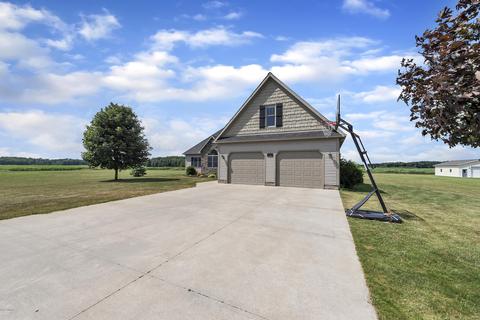 6575 Spinnaker Rd, Crystal, MI 48818 photo 3