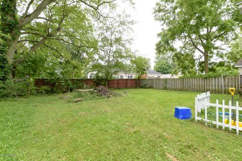 6036 Wright St, Kalamazoo, MI 49048 photo 2