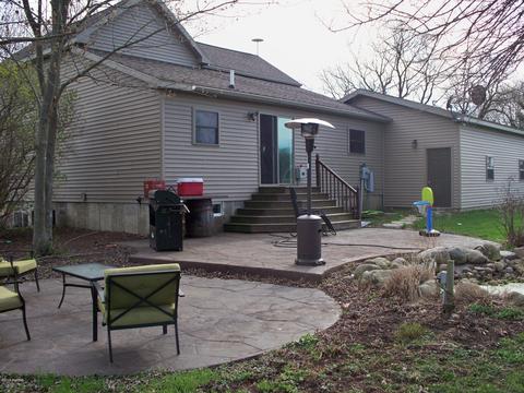 9360 W Howe Rd, Eagle, MI 48822 photo 4