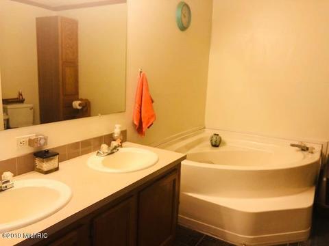 4201 60th Ave, Sears, MI 49679 photo 11