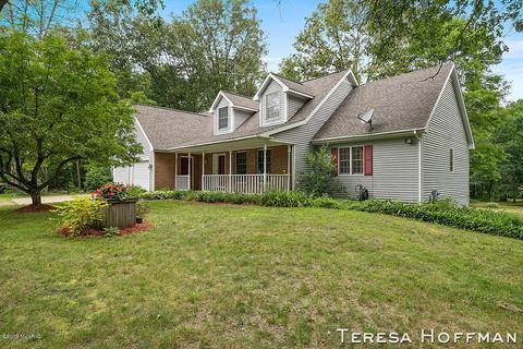 239 River Pine Dr NE, Lowell, MI 49331 photo 1