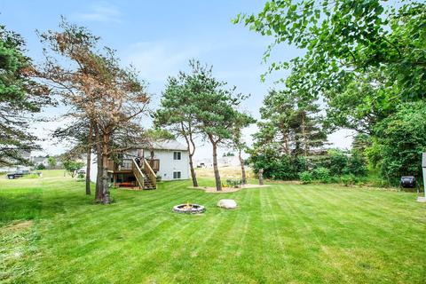 759 Pine Ridge Dr, Belding, MI 48809 photo 8