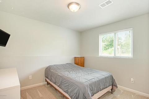 759 Pine Ridge Dr, Belding, MI 48809 photo 31