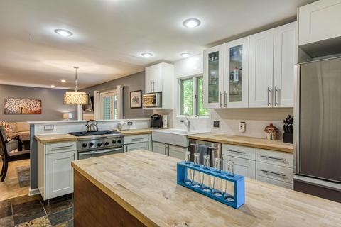 944 Spaulding Ave SE, Ada, MI 49301 photo 13