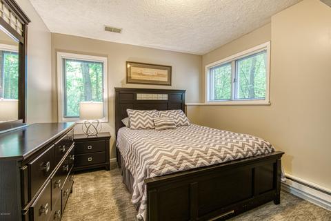 944 Spaulding Ave SE, Ada, MI 49301 photo 31