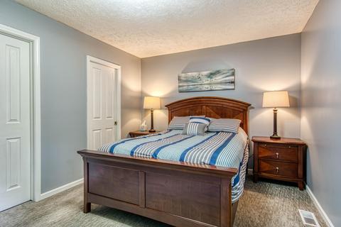 944 Spaulding Ave SE, Ada, MI 49301 photo 17