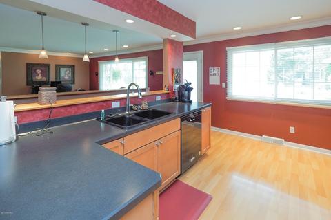 524 E Prospect St, Marshall, MI 49068 photo 12