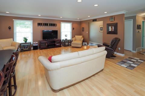 524 E Prospect St, Marshall, MI 49068 photo 3