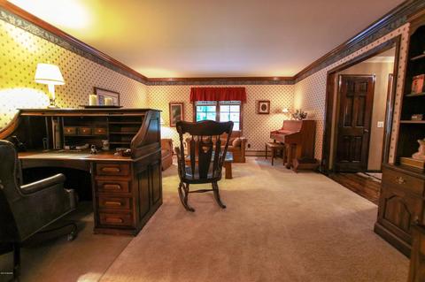 19285 Golfview Dr, Big Rapids, MI 49307 photo 9