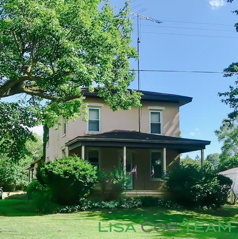518 E Main St, Saranac, MI 48881 photo 1