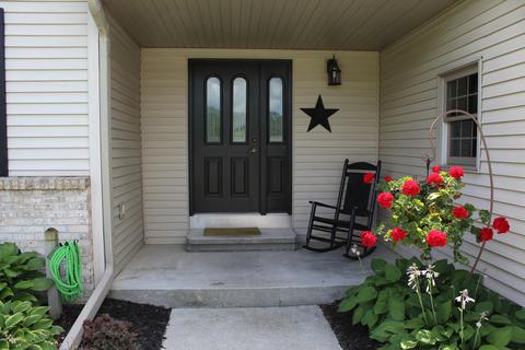 1419 Fifth St, Belding, MI 48809 photo 2