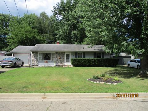 136 Circle Dr, Marshall, MI 49068 photo 1