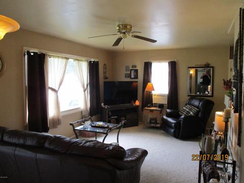 136 Circle Dr, Marshall, MI 49068 photo 5