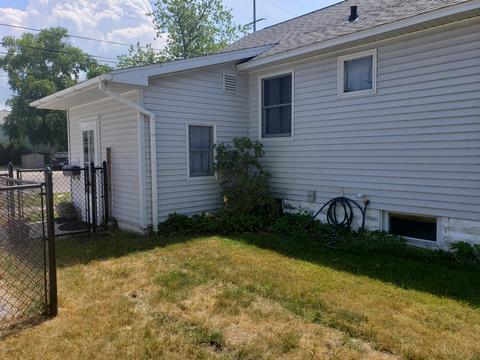 246 2nd Ave, Manistee, MI 49660 photo 2
