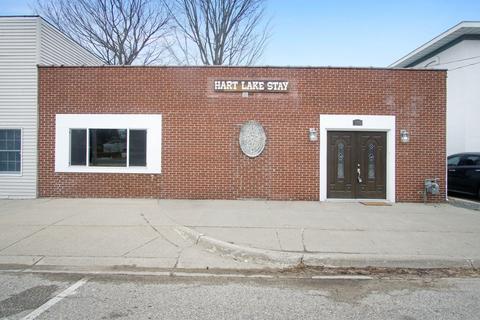 310 E Main St, Hart, MI 49420 photo 2