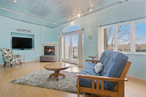 310 E Main St, Hart, MI 49420 photo 15