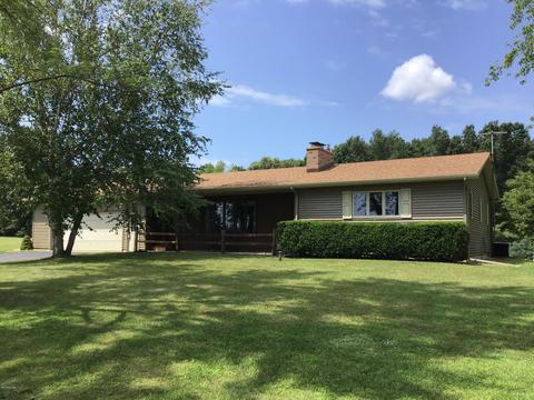1025 110th Ave, Plainwell, MI 49080 photo 1
