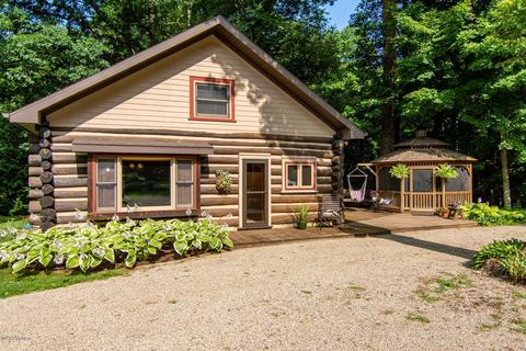 1489 E Galien-buchanan Rd, Buchanan, MI 49107 photo 2