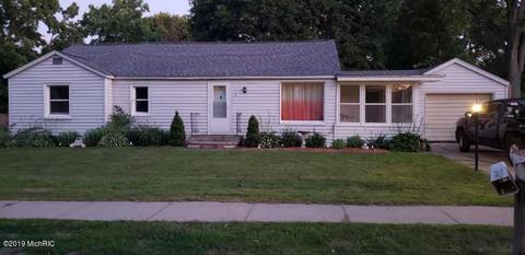 116 Brink St, Grant, MI 49327 photo 1