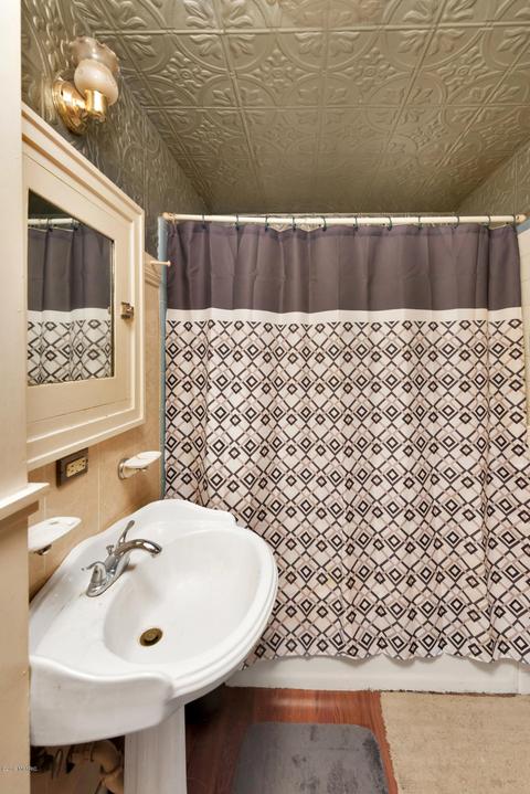 41 Summit St, Saranac, MI 48881 photo 7