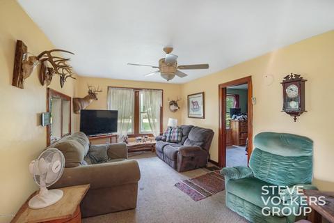 2333 E Colby Rd, Stanton, MI 48888 photo 2