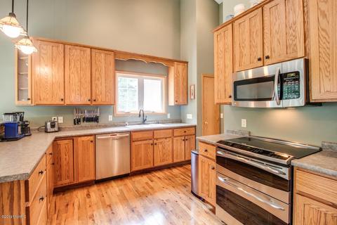 15628 M-89, Augusta, MI 49012 photo 5