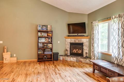 15628 M-89, Augusta, MI 49012 photo 7