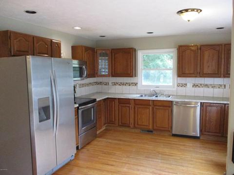 2131 108th E, Grant, MI 49327 photo 9