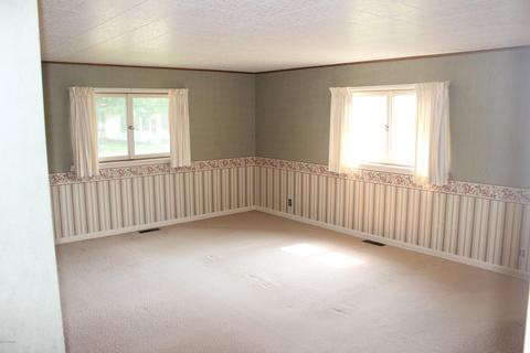 222 E Morrell St, Otsego, MI 49078 photo 10