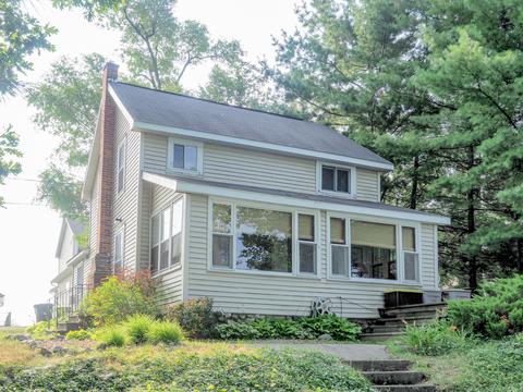 11000 Long Point Dr, Plainwell, MI 49080 photo 2