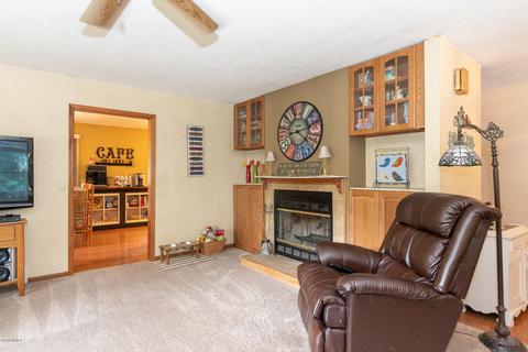 2000 E Baseline Rd, Plainwell, MI 49080 photo 9