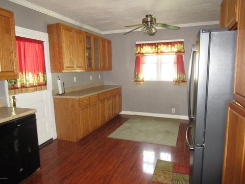 158 Walnut St, Coldwater, MI 49036 photo 6