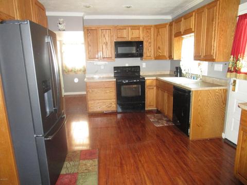 158 Walnut St, Coldwater, MI 49036 photo 7
