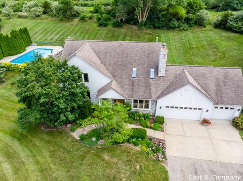 70 Rollingbrook Dr NE, Ada, MI 49301 photo 1