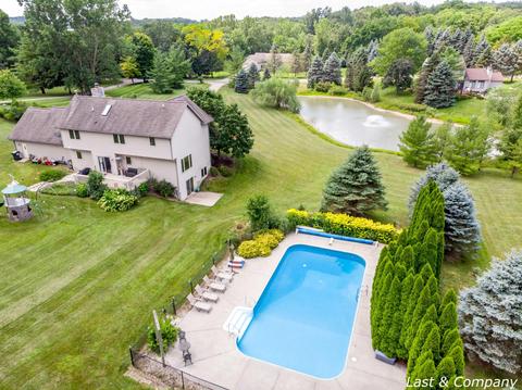 70 Rollingbrook Dr NE, Ada, MI 49301 photo 10