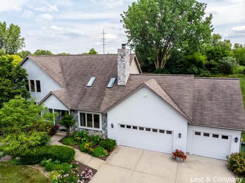 70 Rollingbrook Dr NE, Ada, MI 49301 photo 3