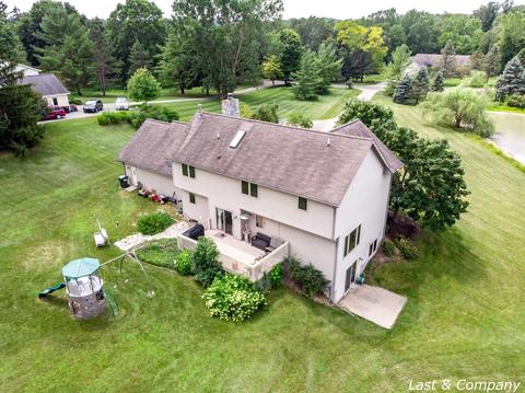 70 Rollingbrook Dr NE, Ada, MI 49301 photo 9