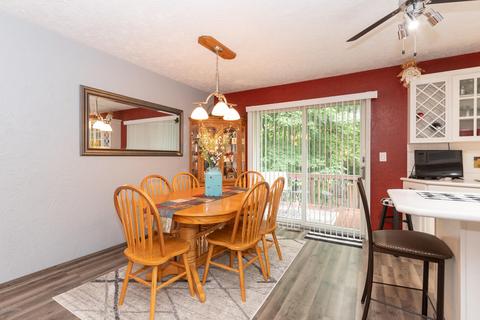 215 Jersey St, Plainwell, MI 49080 photo 6