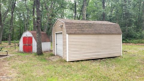9719 S Briar Ave, Baldwin, MI 49304 photo 4